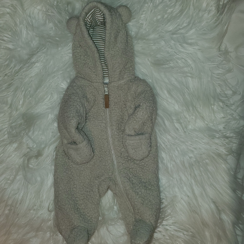 Carters Teddy bear Sherpa Bunting